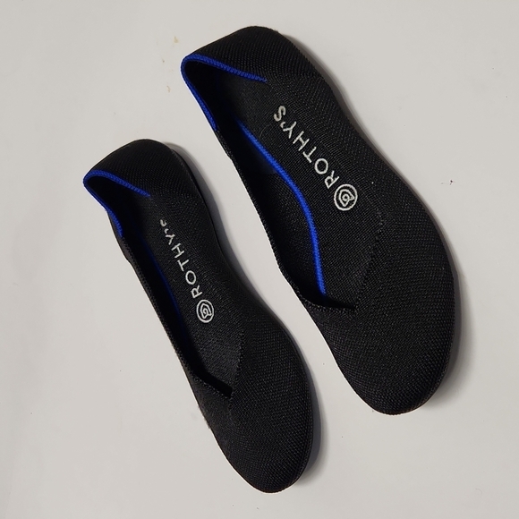 Rothys Solid‎ Black Flats - Picture 3 of 10